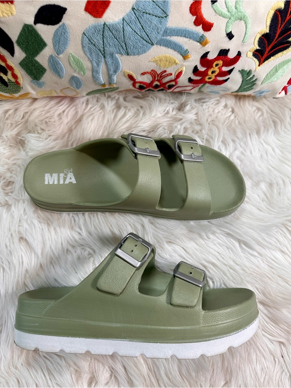 Mia • Sunnny Chunky Platform Sage Green Sandals